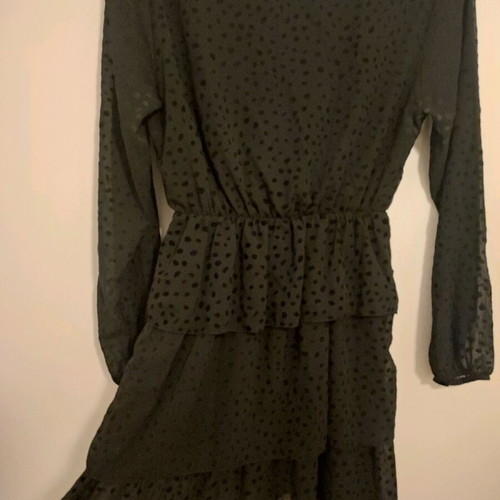 Black long-sleeve polka dot dress like new, one size