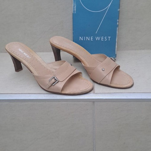 Nine West open-toe sandal used, size 39, beige, high heel