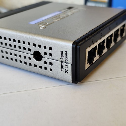 Linksys SD205 5-Port 10/100 Switch new