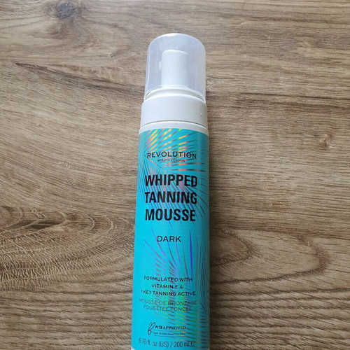 Revolution Dark Shade whipped tanning mousse new