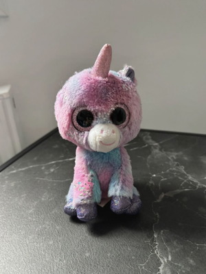 Fluffy Cat Stuffed Toy used from Jumbo