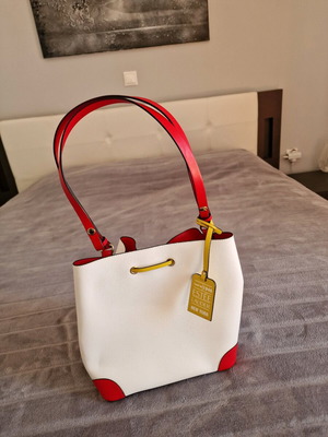 Estee Lauder τσάντα χειρός καινούργια, άσπρη