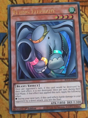 Flying Elephant Effect Monster κάρτα Yu-Gi-Oh! σε άριστη κατάσταση