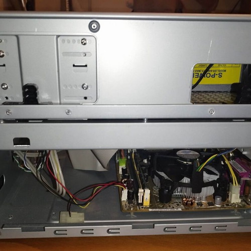 Desktop Aerocool M40 like new, complete desktop PC for office use