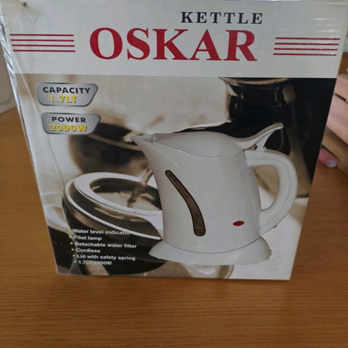 Oskar kettle 1.7 L 2000W new with original packaging