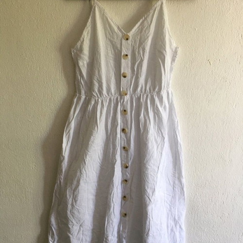 White summer dress size L with buttons like new