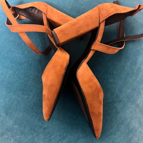 Dino Dion Casual Shoes Brown Like New Size 38