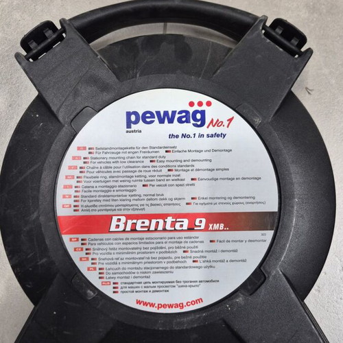 Snow chains for tires, various sizes