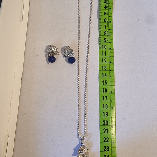 Loisir silver 925 necklace and earrings set like new, blue