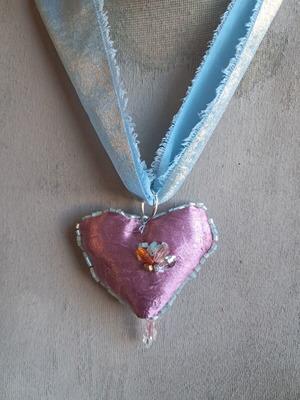 Necklaces romantic and intricate, satin fabric and ribbons from India, new
