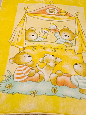 Baby blanket like new, soft, Spanish origin