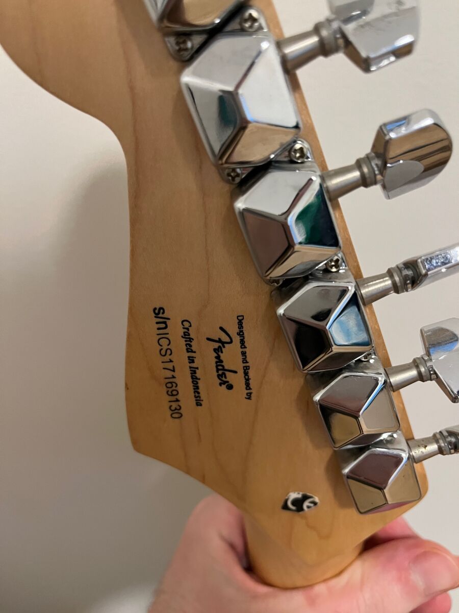 Squier Bullet Strat electric guitar… - € 95,00 - Vendora.cy