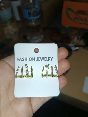 Gold stud earrings with rhinestones new, unworn