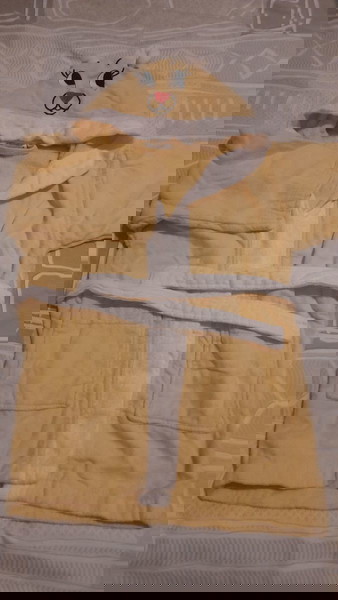 Μπουρνούζι επώνυμο (Klotsotiras) για 3 ετών παιδάκι. Αφόρετο!