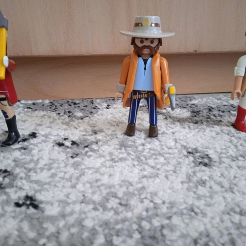 Playmobil farm figures like new