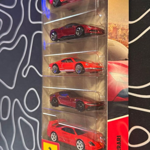 Hot Wheels Ferrari 5-Pack New, F40 Competizione SF90 250 GTO 12Cilindri