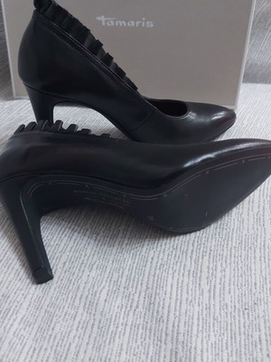 Tamaris pumps size 39 new, black with TOUCHit-Soft memory foam
