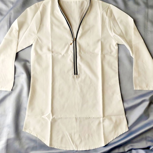Women's blouse with zipper white new, size S