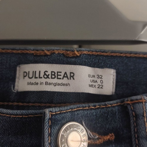 Pull & Bear elastic jeans size 32 like new, blue