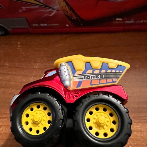 Cars Tonka dump truck toy by Hasbro 2018 like new