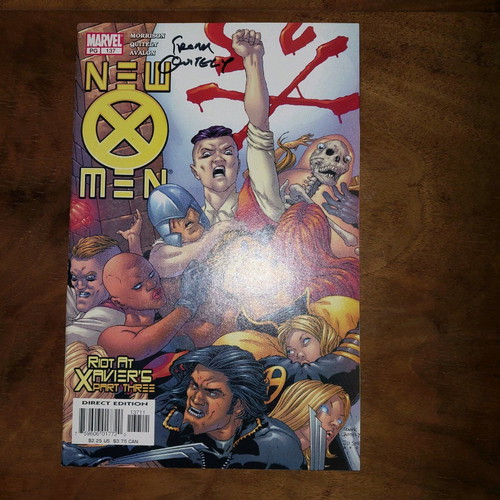 New X-Men #137 used with Frank Quitely signature
