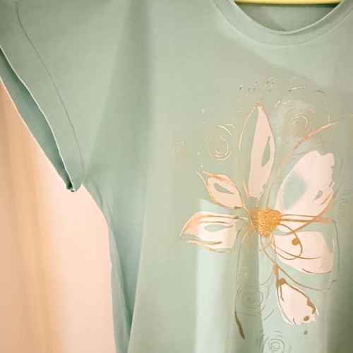 Mint blouse with golden details like new, one size