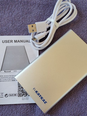 Powerbank 4000mAh like new, portable USB charger KAYKAS