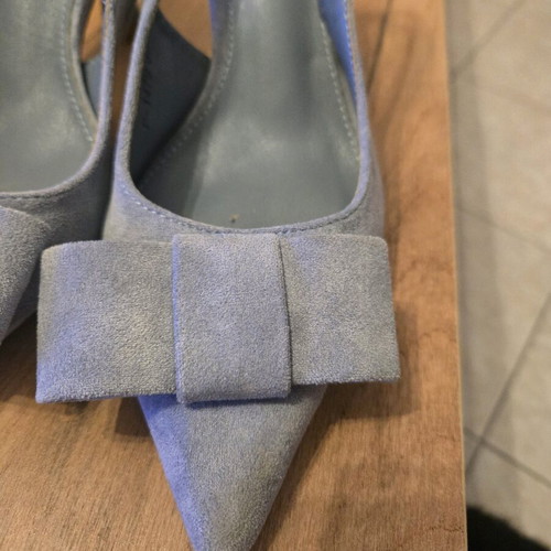 Slingbang baby blue pumps with low heel like new