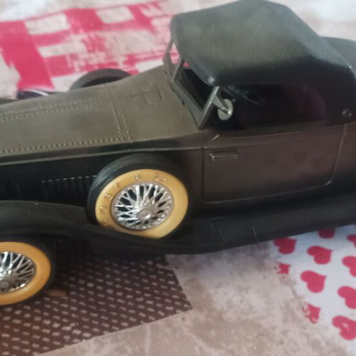 Rolls-Royce Phantom II 1931 vintage transistor radio used