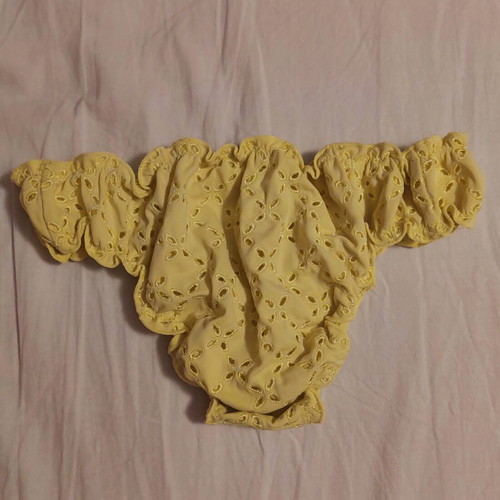Calzedonia yellow bikini bottoms, size XS-S