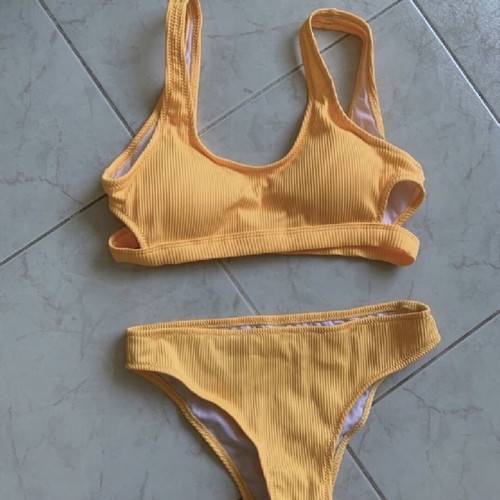 Yellow ribbed bikini top new, size 36 and 38