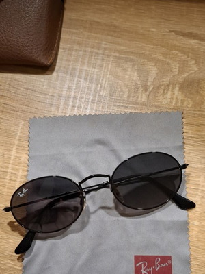 Rayban metal oval sunglasses, black
