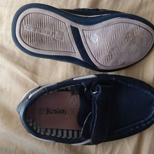Junior boys' moccasins size 26 used, blue leather