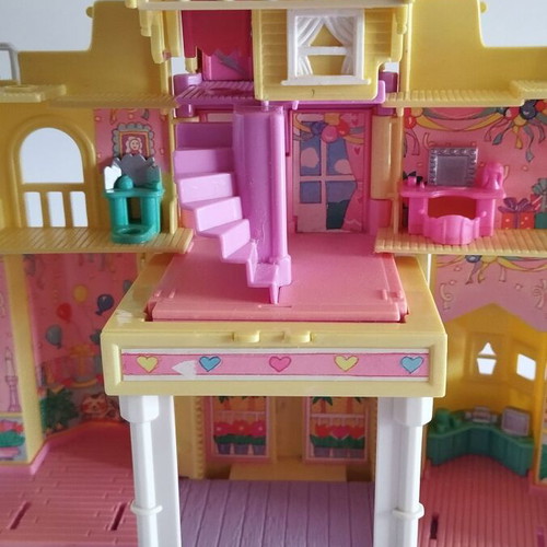 Vintage Bluebird Polly Pocket 1995 Pop Up Party Play House used
