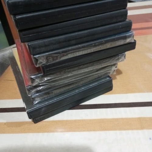 DVD movies dubbed like new, pack of 12