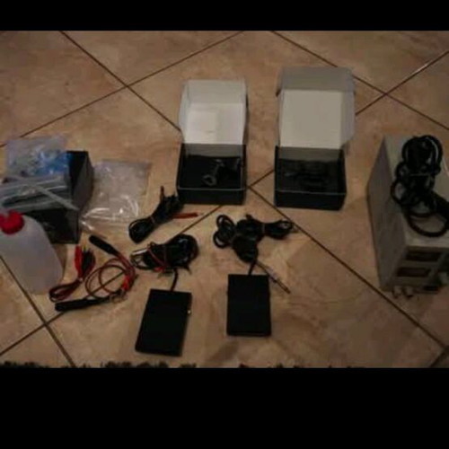 Complete tattoo set like new with two motors, power supply and pedal