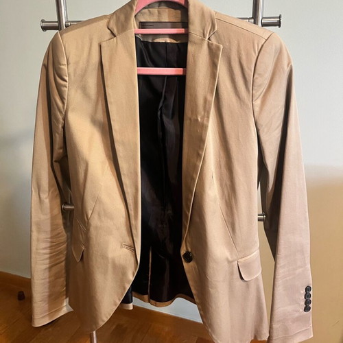 Beige Zara jacket used, size Small