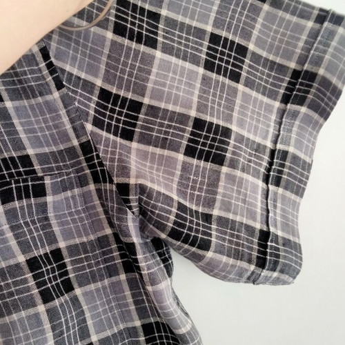 Larusso men's short-sleeve plaid shirt medium like new, black and grey