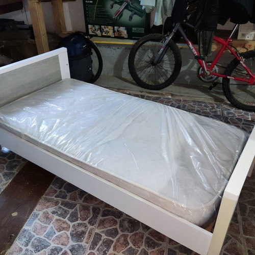 Cradle & Drawer/Changing Table & Gifts