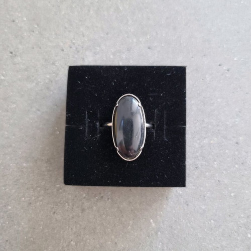 Vintage ring with oval black stone new, silver