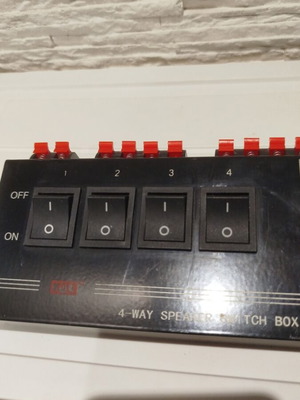 4-Way Speaker Switch Box like new, external