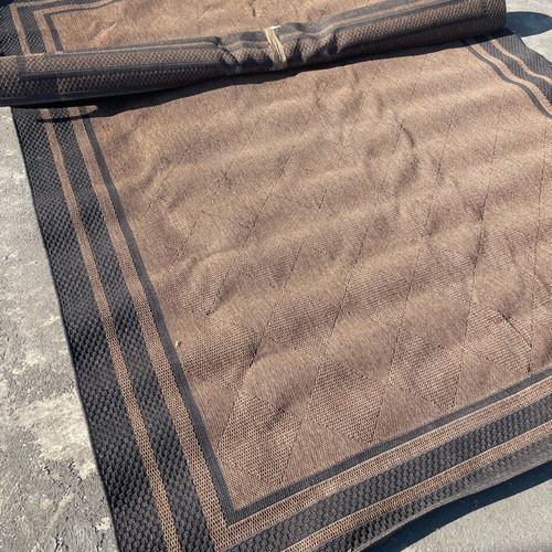 Spring rugs like new, set of 2, size 3 x 2.4