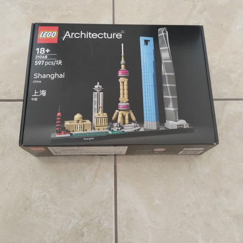 Lego Architecture Shanghai 21068 reissue new, sealed