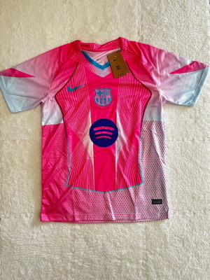 Barcelona Pink Special Edition Size Medium New