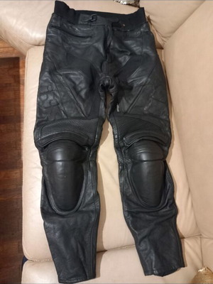IXS leather motorcycle pants no52 like new