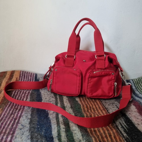 Tommy Hilfiger καμβάς τσάντα ώμου σαν καινούργια, κόκκινη
