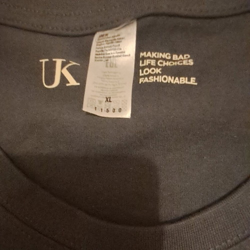 T-Shirt dark gray like new, size XL