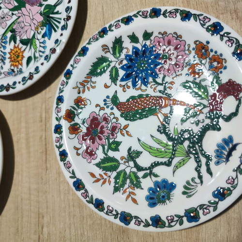 Rhodian plates used, set of 4, 19 cm diameter