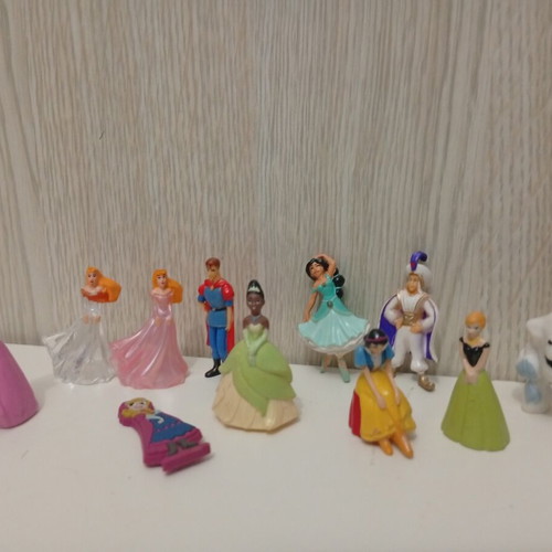 Kinder Surprise Joy Disney Princess and Princes Figure Set used
