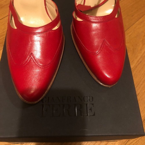 Gianfranco Ferre red heels new, size 39, leather